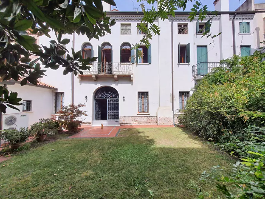 Palazzo in vendita in via Verdi a Rovigo