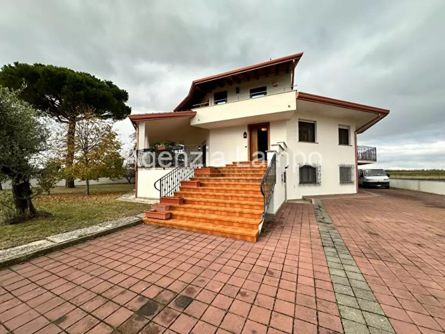 Villa in vendita in Via de Gasperi a Eraclea