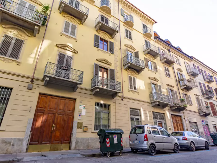 Appartamento in vendita in Via Bava 36 a Torino