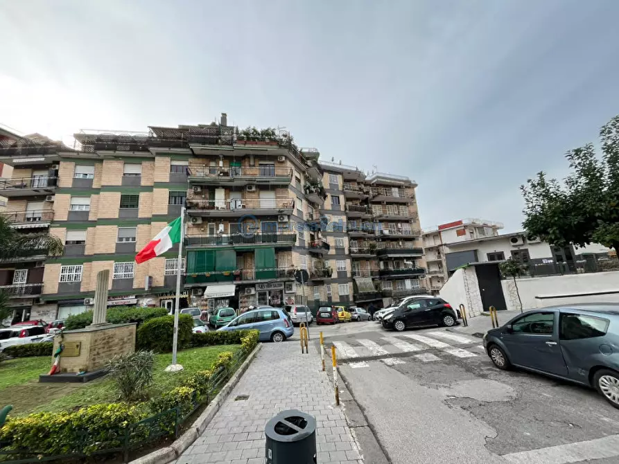 Appartamento in vendita in Via Consalvo a Napoli