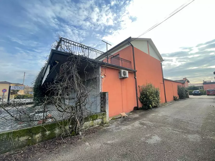 Casa indipendente in vendita in Via Garibaldi a Dueville