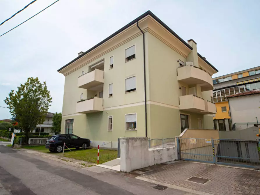 Appartamento in vendita in Strada della Caveggiara a Vicenza