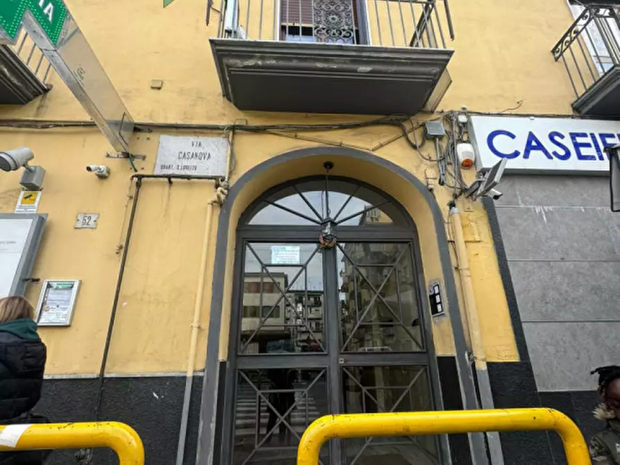 Appartamento in vendita in via Casanova 53 a Napoli