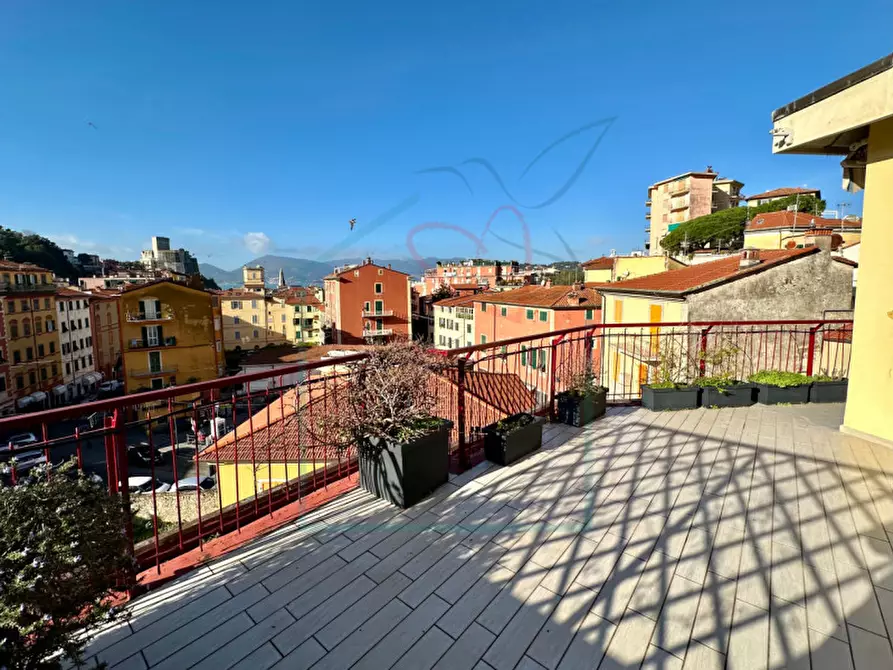 Appartamento in vendita in Via Petriccioli a Lerici