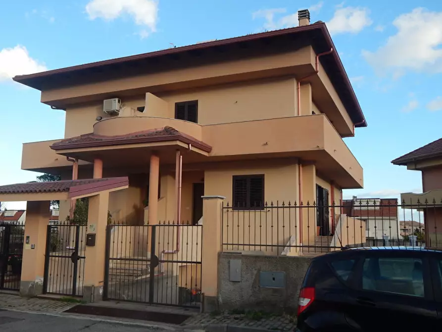 Casa bifamiliare in vendita in VIA PAOLO PAOLETTI a Montepaone