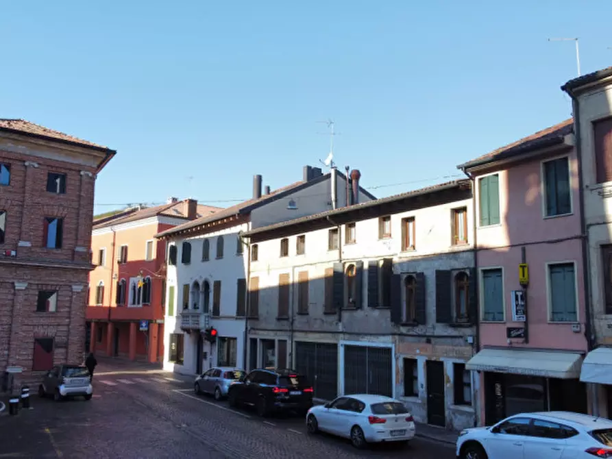 Palazzo in vendita in Via Riccati 8 a Castelfranco Veneto