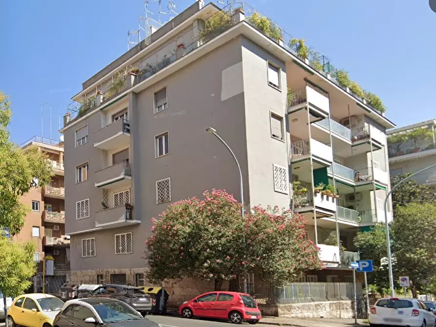 Appartamento in vendita in Via Andrea Baldi a Roma