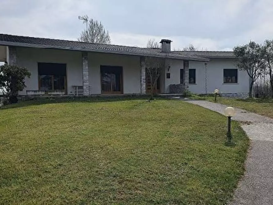 Casa indipendente in vendita in Via Baratti, 38 a Prata Di Pordenone