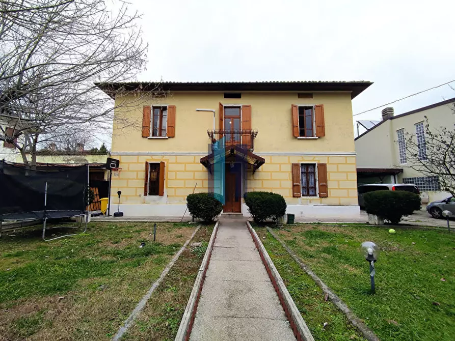 Casa indipendente in vendita in Via Gerone a Botticino