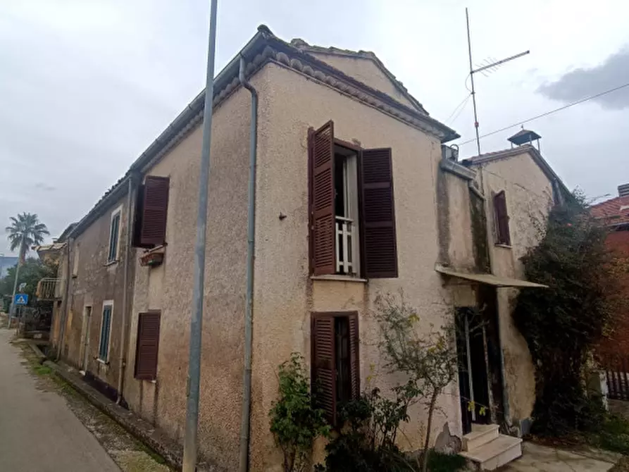 Casa trifamiliare in vendita in Via Case Cretaro, 19 a Veroli