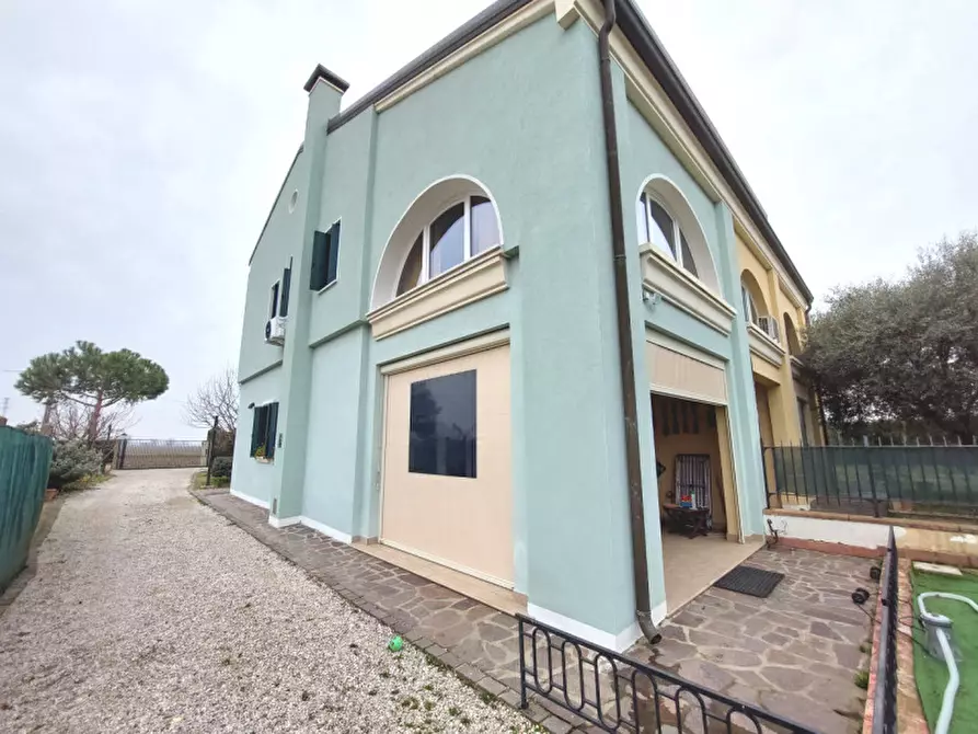 Casa bifamiliare in vendita in Adria, localtà Bindola a Adria