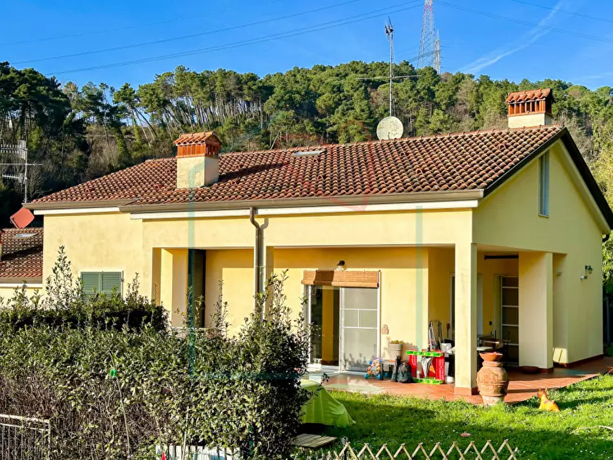 Casa bifamiliare in vendita in Via Turì, 14 a Sarzana