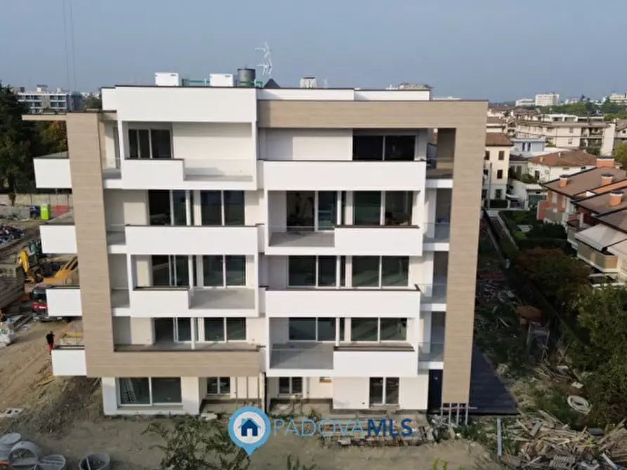 Appartamento in vendita in Via a. magarotto a Abano Terme