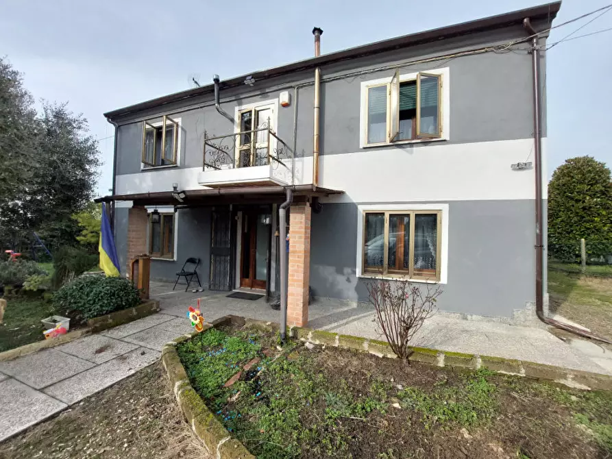 Casa indipendente in vendita in Villanova Marchesana, via Santi a Villanova Marchesana