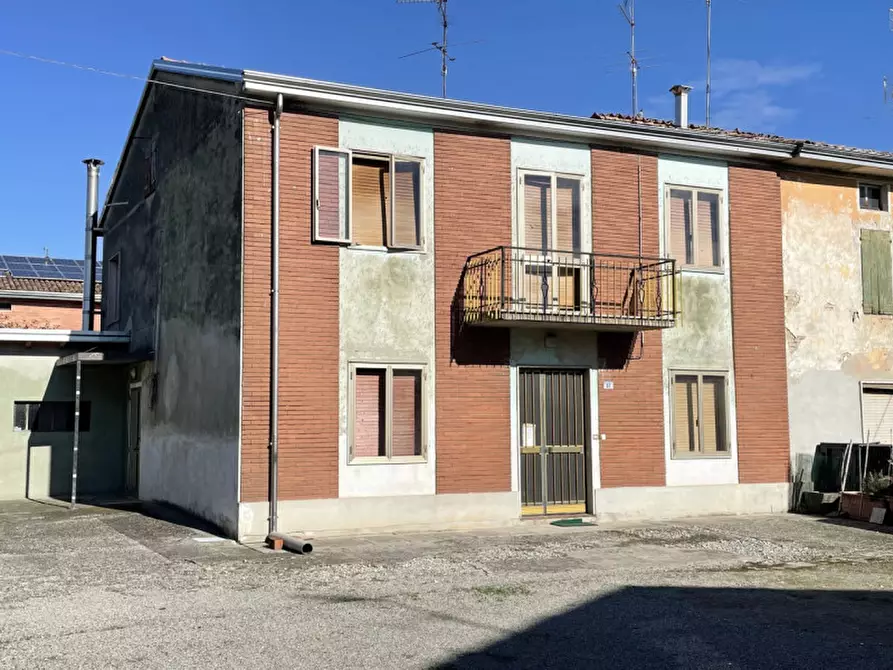 Casa bifamiliare in vendita in frazione torricella a Sissa Trecasali