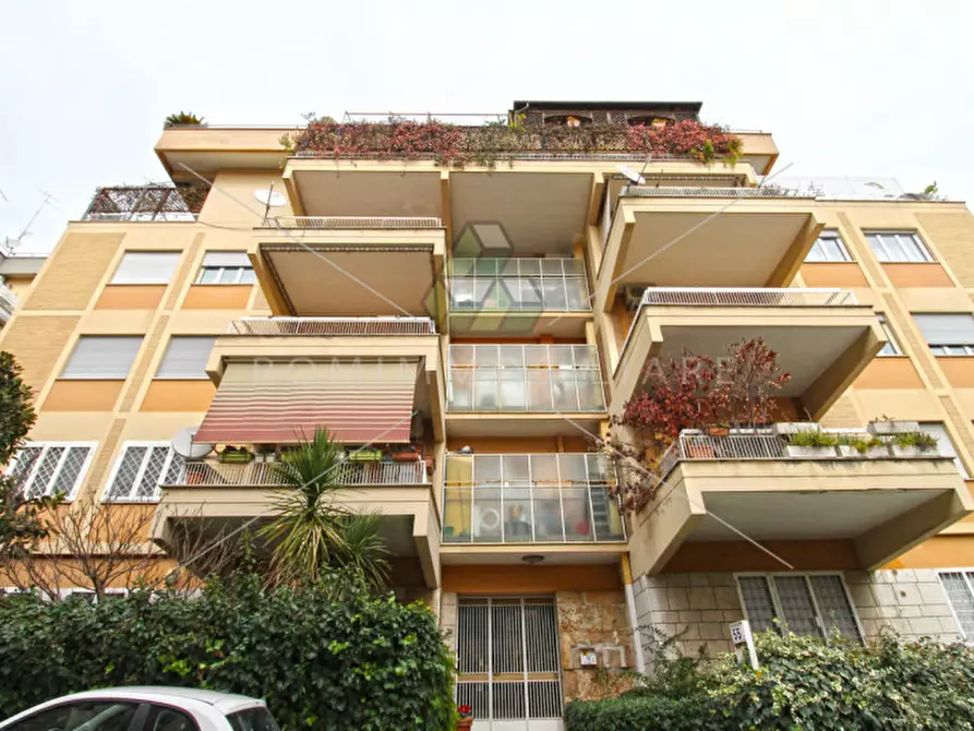 Appartamento in vendita in Via Vittorio Polacco a Roma