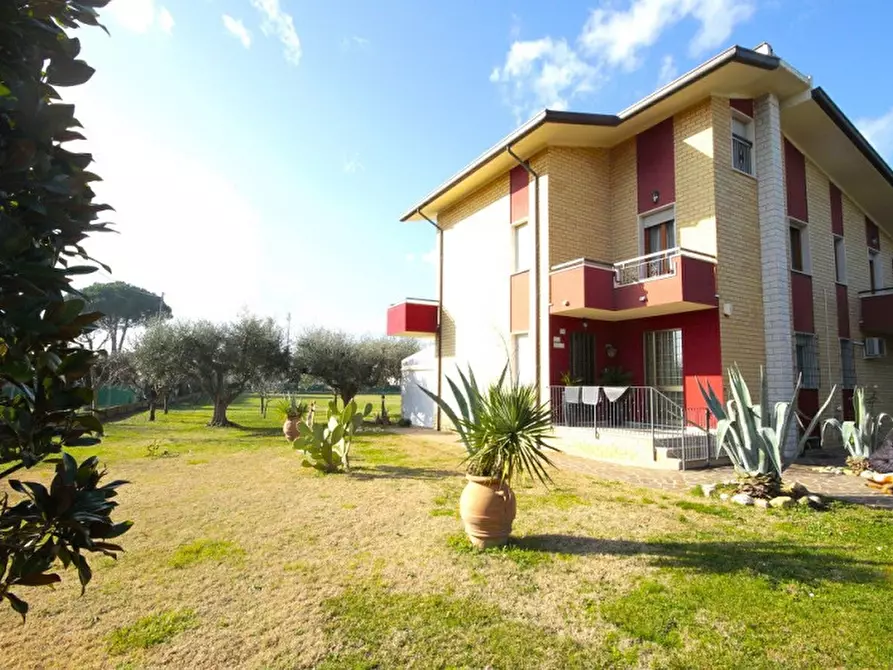 Casa indipendente in vendita in Via Larga a Misano Adriatico