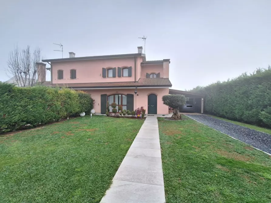 Casa bifamiliare in vendita in Via Selva a Crespino
