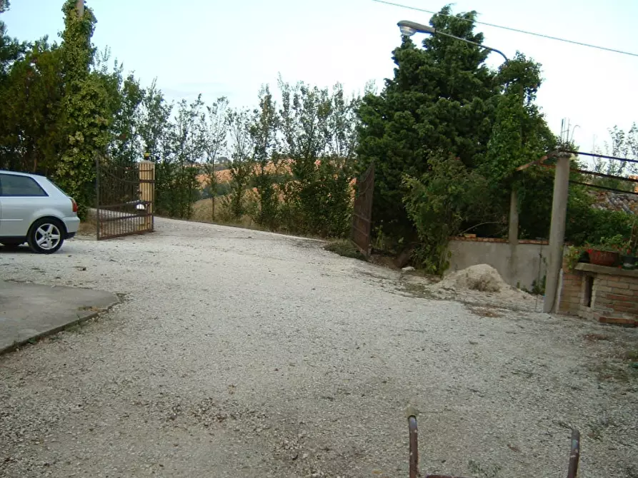 Immagine 10 di Casa indipendente in vendita  a Senigallia