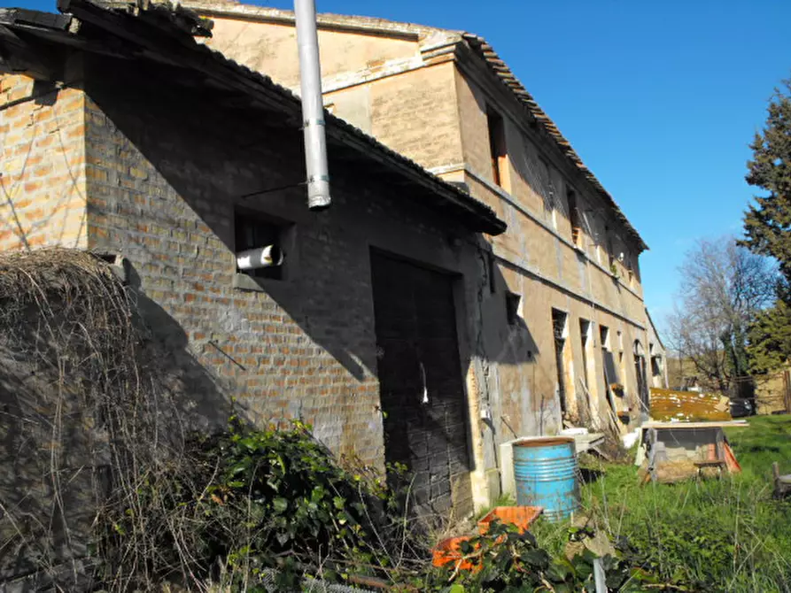 Immagine 1 di Rustico / casale in vendita  a Senigallia