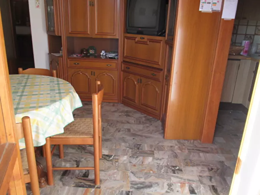 Immagine 10 di Appartamento in vendita  a Trecastelli