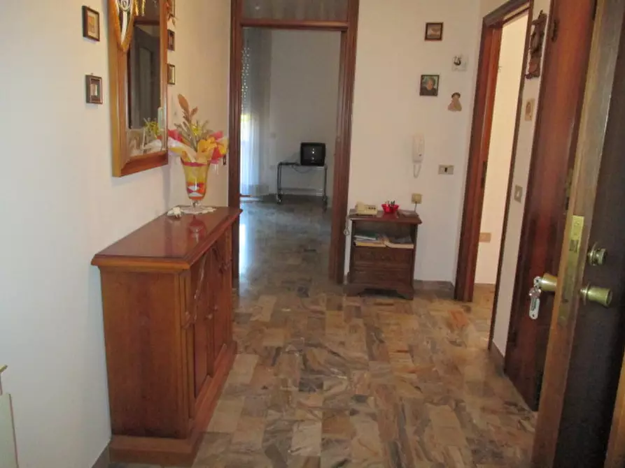 Immagine 15 di Appartamento in vendita  a Trecastelli