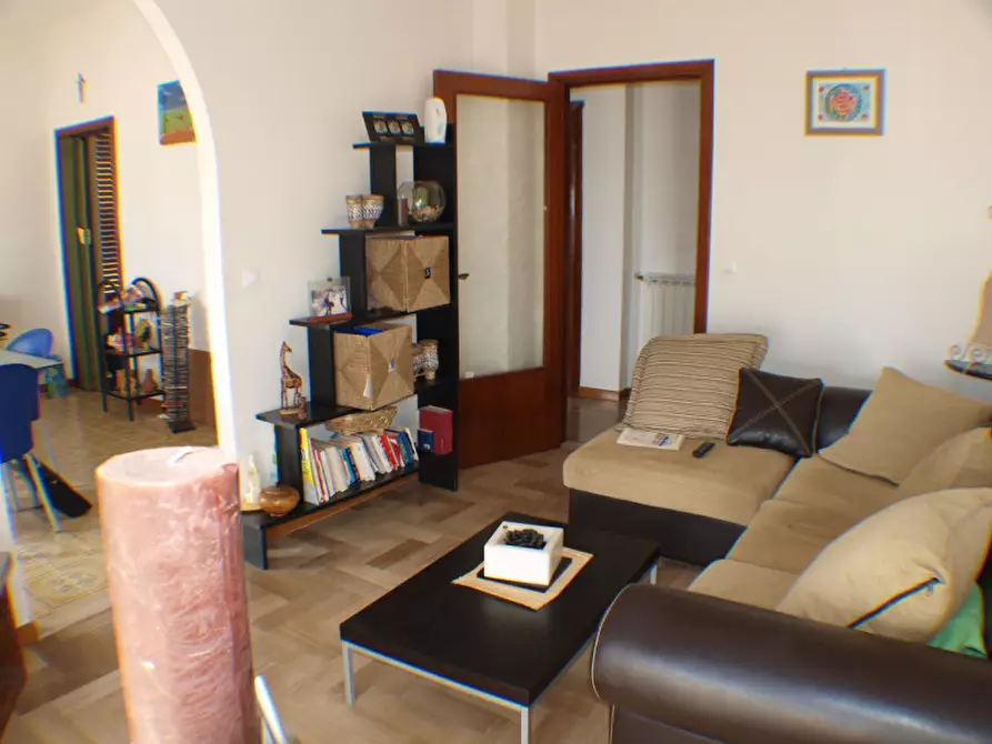 Immagine 10 di Appartamento in vendita  a Senigallia