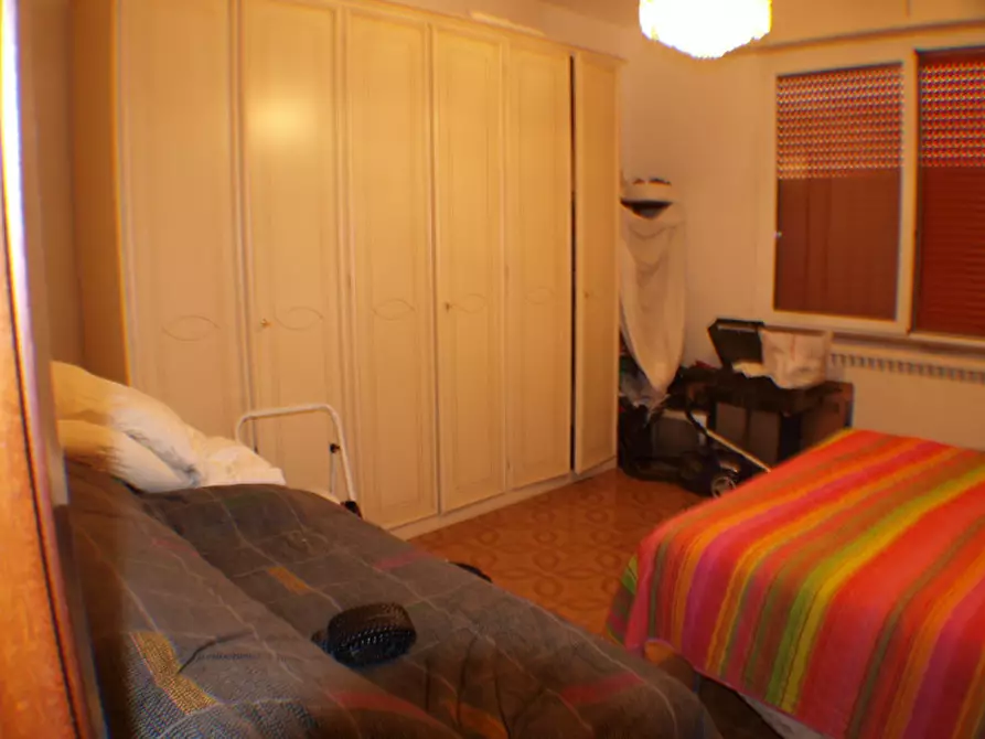 Immagine 18 di Appartamento in vendita  a Senigallia