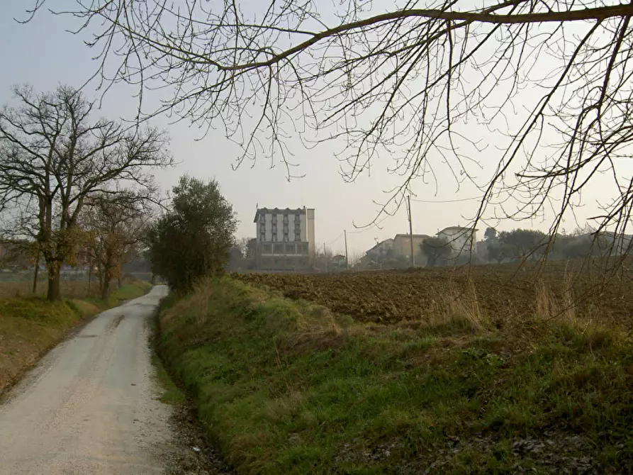 Immagine 14 di Rustico / casale in vendita  a Ostra