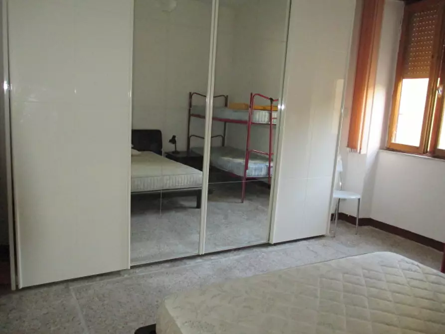 Immagine 15 di Appartamento in vendita  a Senigallia