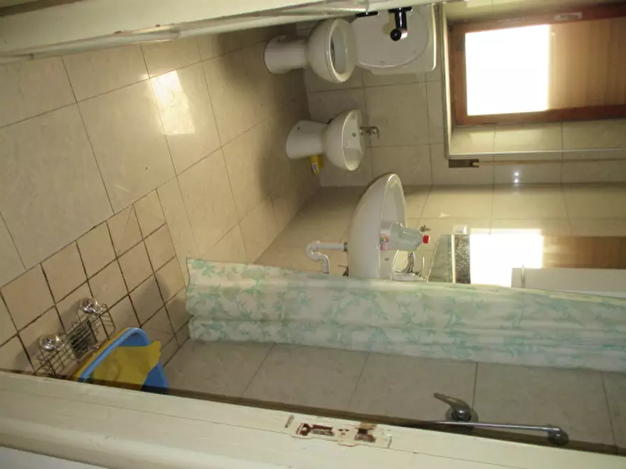 Immagine 21 di Appartamento in vendita  a Senigallia