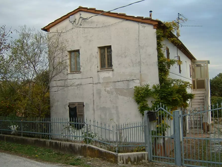 Immagine 1 di Rustico / casale in vendita  a Ostra Vetere