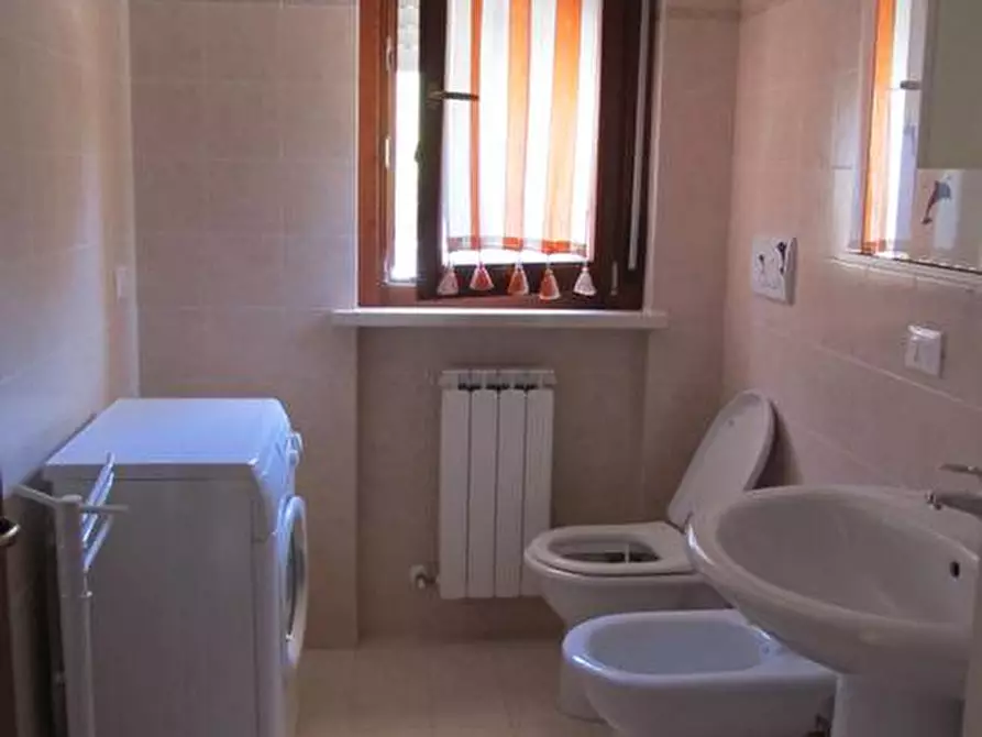 Immagine 4 di Appartamento in vendita  a Senigallia