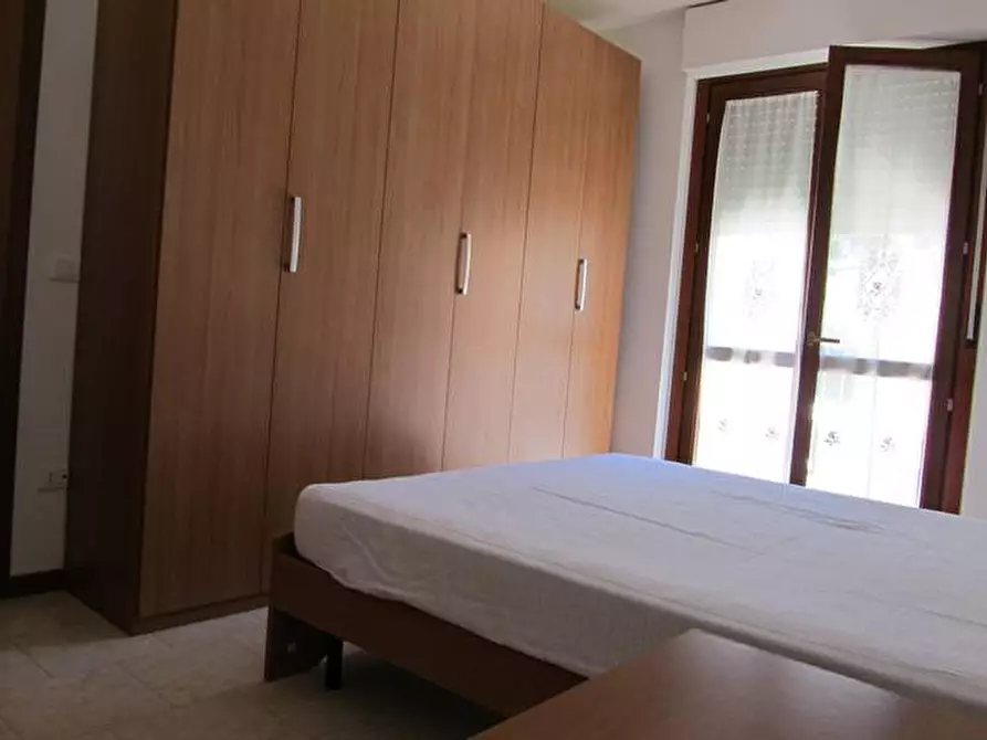 Immagine 6 di Appartamento in vendita  a Senigallia