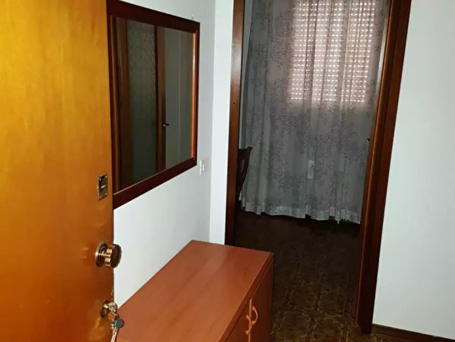 Immagine 11 di Appartamento in affitto  in Via Modena a Padova