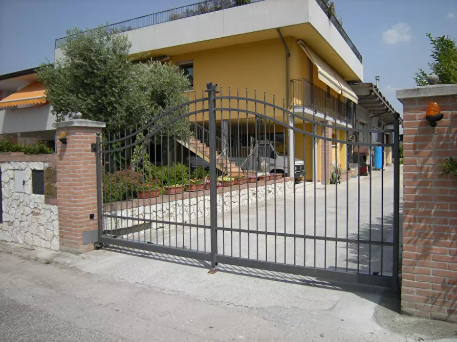 Immagine 4 di Casa bifamiliare in vendita  in Via Alessandro Volta a Campiglia Dei Berici