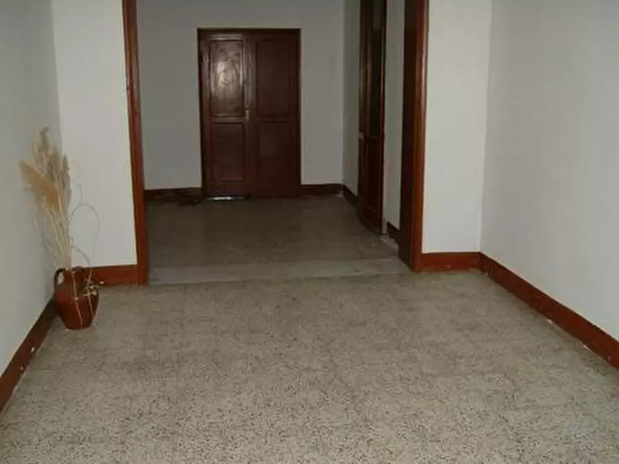 Immagine 2 di Rustico / casale in vendita  a Ostra