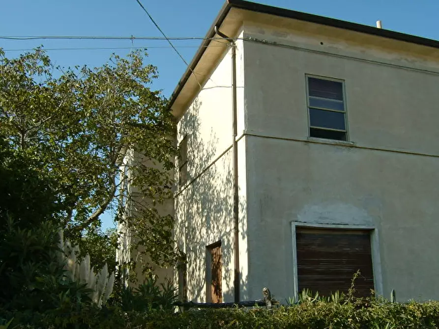 Immagine 6 di Rustico / casale in vendita  a Ostra
