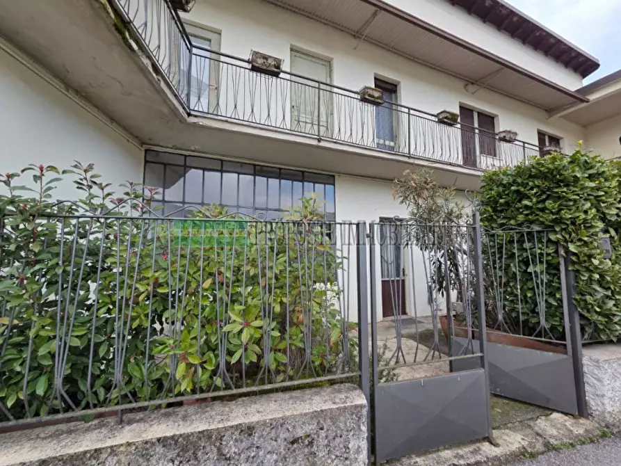 Immagine 16 di Casa indipendente in vendita  in Via Pietro Battola a Ome