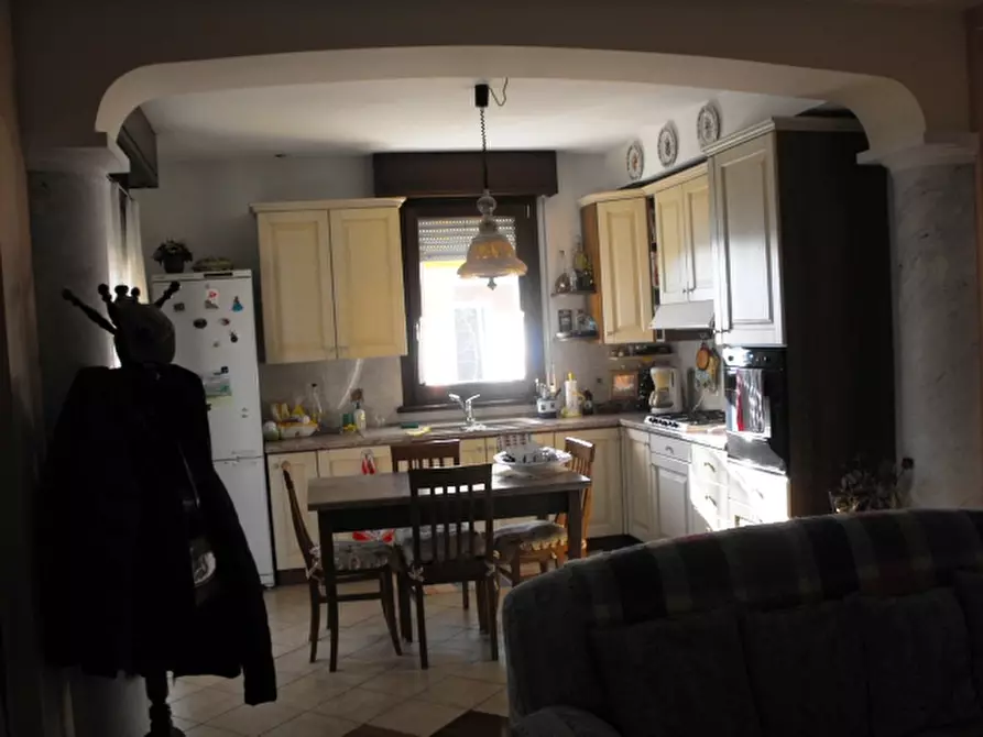 Immagine 6 di Appartamento in vendita  a Trecastelli