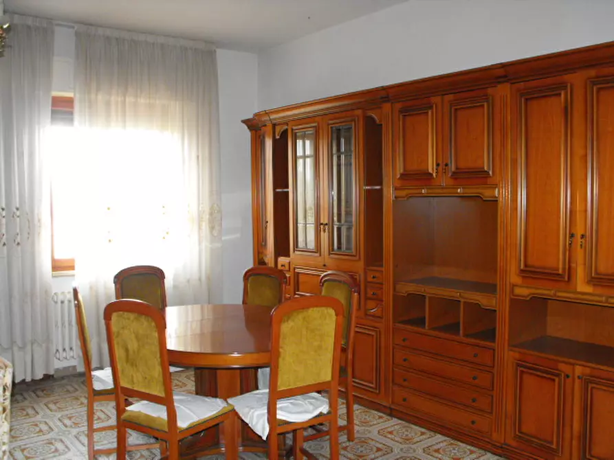 Immagine 5 di Appartamento in vendita  a Senigallia