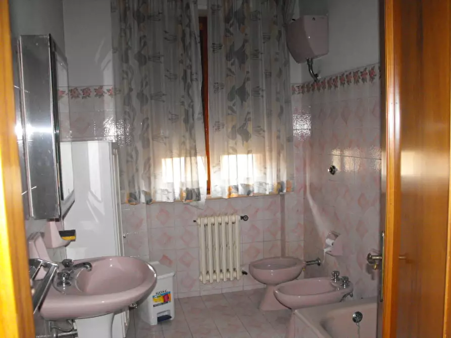 Immagine 8 di Appartamento in vendita  a Senigallia