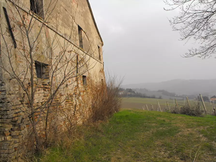 Immagine 12 di Rustico / casale in vendita  a Senigallia