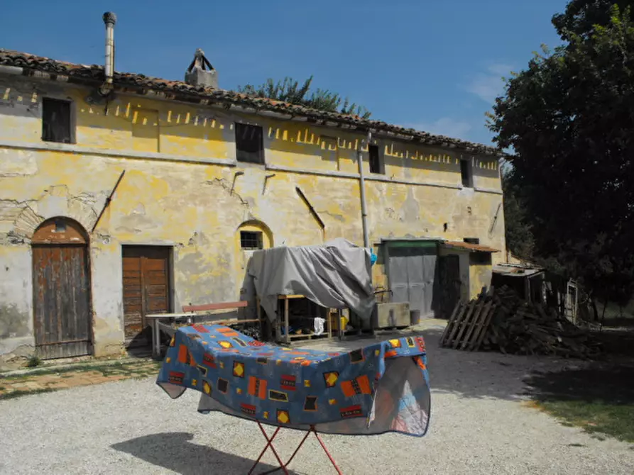 Immagine 9 di Rustico / casale in vendita  a Senigallia