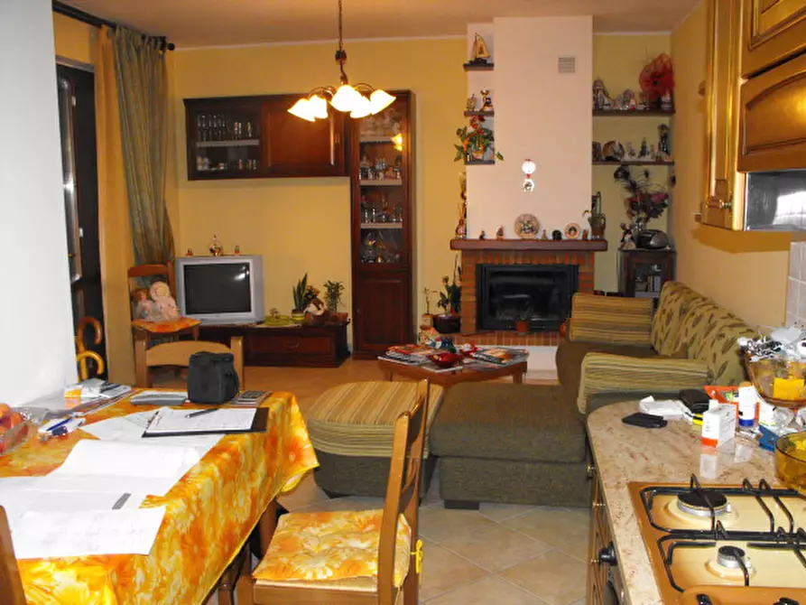 Immagine 5 di Appartamento in vendita  a Trecastelli