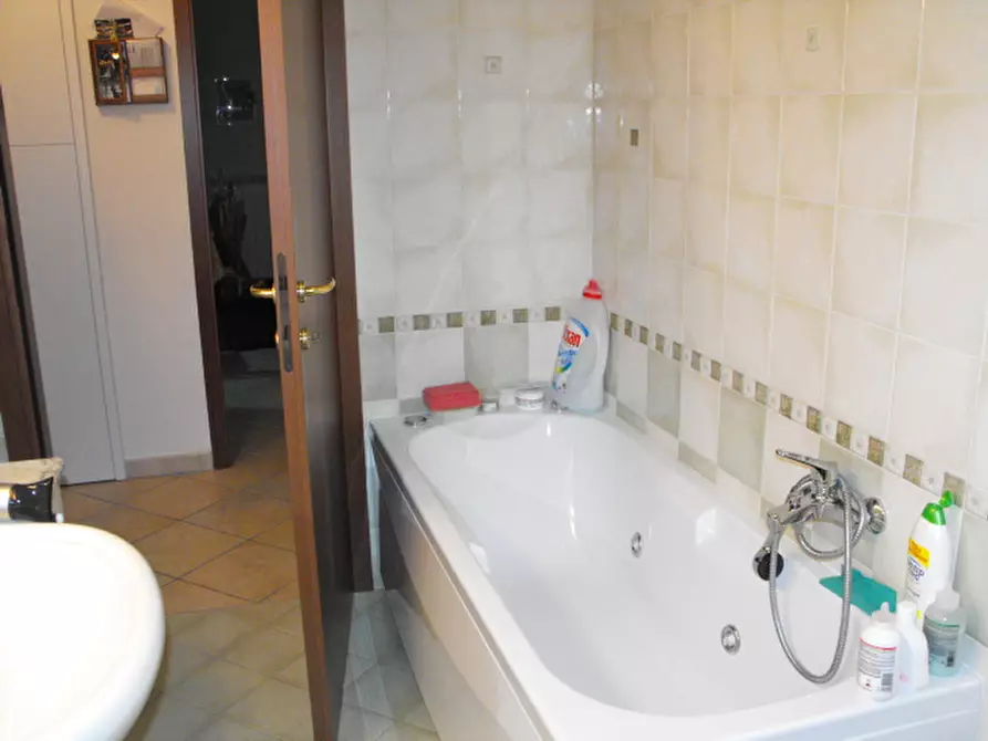 Immagine 9 di Appartamento in vendita  a Trecastelli