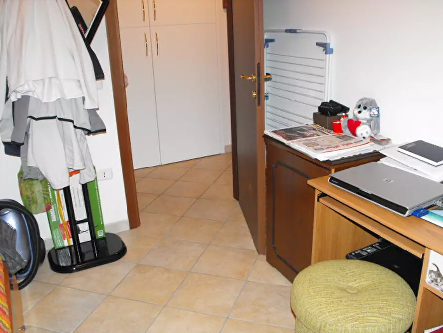 Immagine 11 di Appartamento in vendita  a Trecastelli