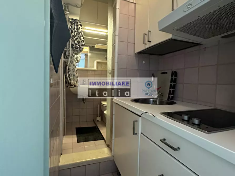 Immagine 11 di Monolocale in affitto  in via San Pietro a Padova