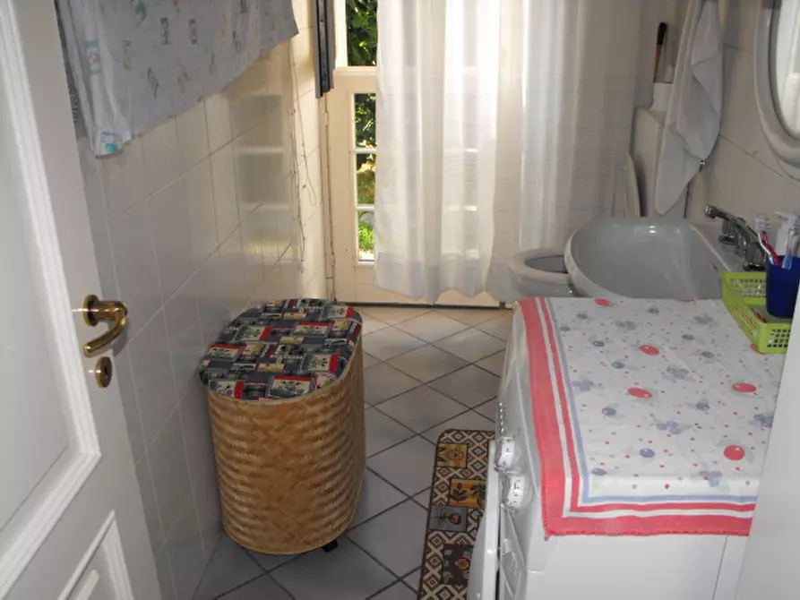 Immagine 10 di Casa indipendente in vendita  a Senigallia