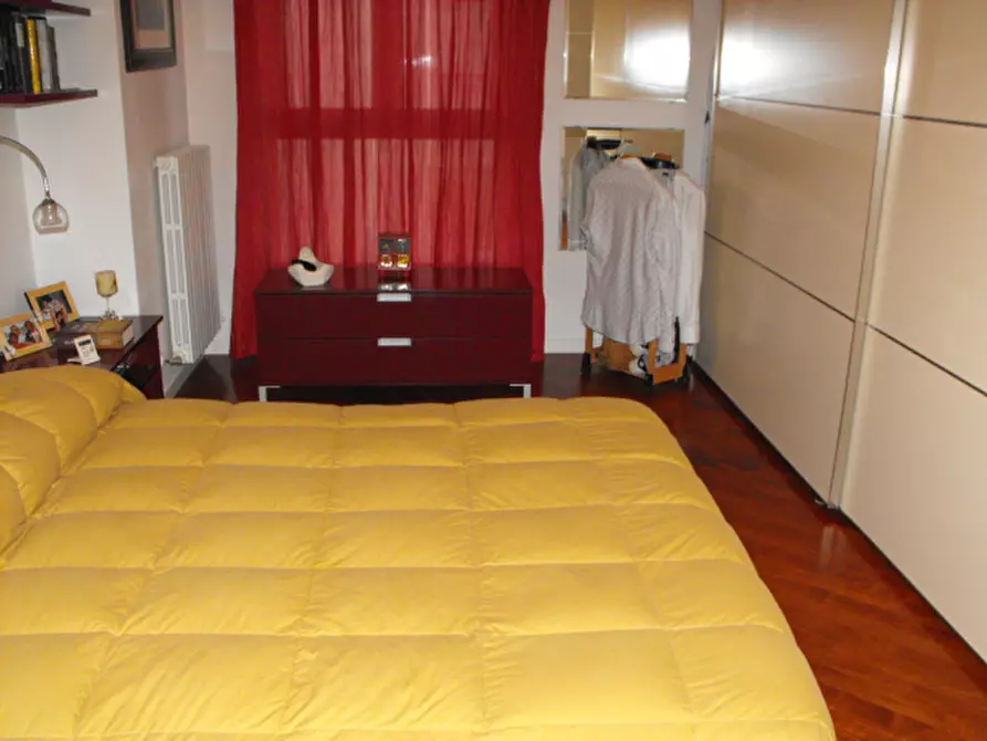 Immagine 8 di Appartamento in vendita  a Senigallia